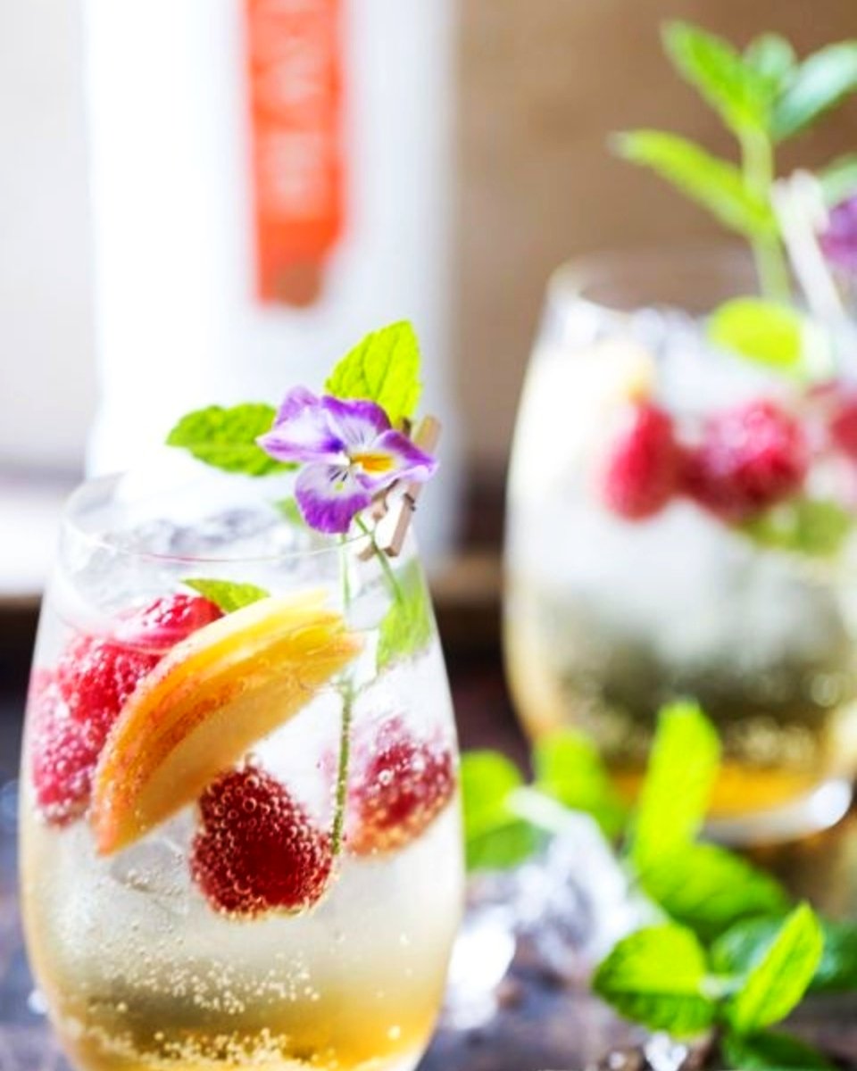 BotolPuran's tweet photo. Apricot Gin Cocktail

#ApricotGin #drink #drinks #cocktail #cocktails #bar #bartender #mixology #love #party #cocktailpic #BotolPuran #PanchPhoronKolkata #foodlover #cheers #sip #happyhour #cocktailparty #beverage #thirsty #letsdrink #rum #whisky #gin #vodka #whiskey https://t.co/dsaNXwDBYl