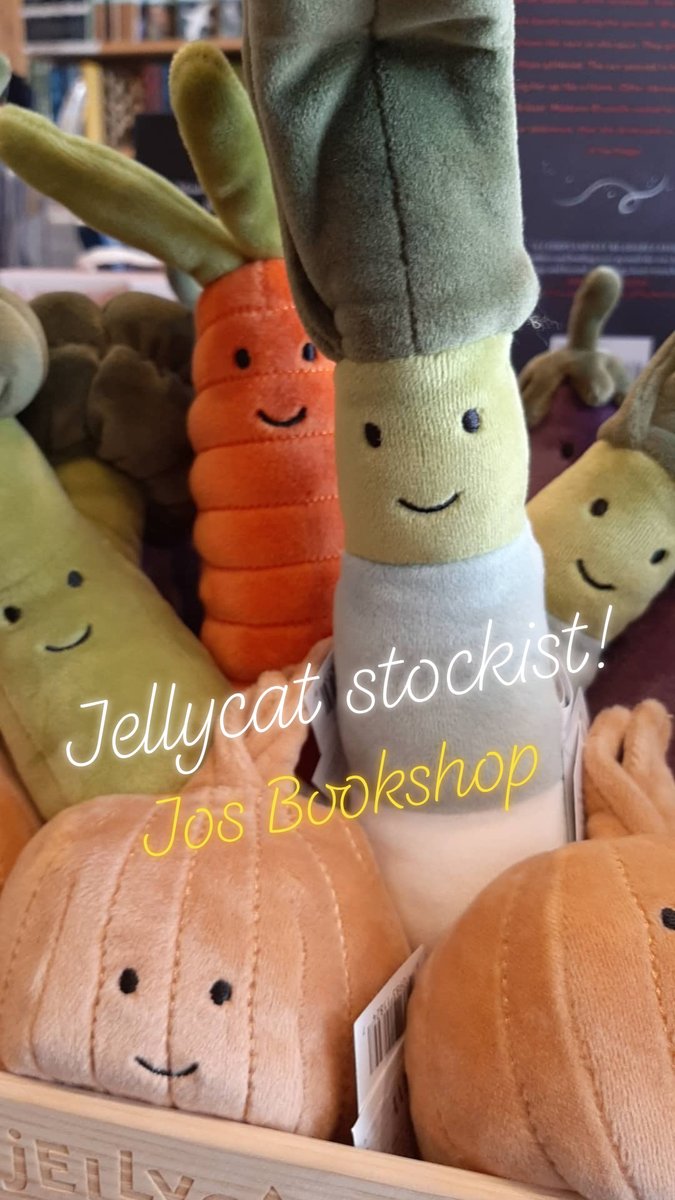 ChingfordBooks's tweet photo. Pop to the shop today pick up your next book from Jo's Bookshop in Chingford 📚💕📚💕📚
#JosBookshop #Chingford #ChooseBookshops #WhereYouShopMatters #London #E4 #IndependentBookshop #Books #BuyLocal #MagicOfTheBookshop #PopToTheShop #ShareTheBookshopLove https://t.co/9KAytbXJ2x
