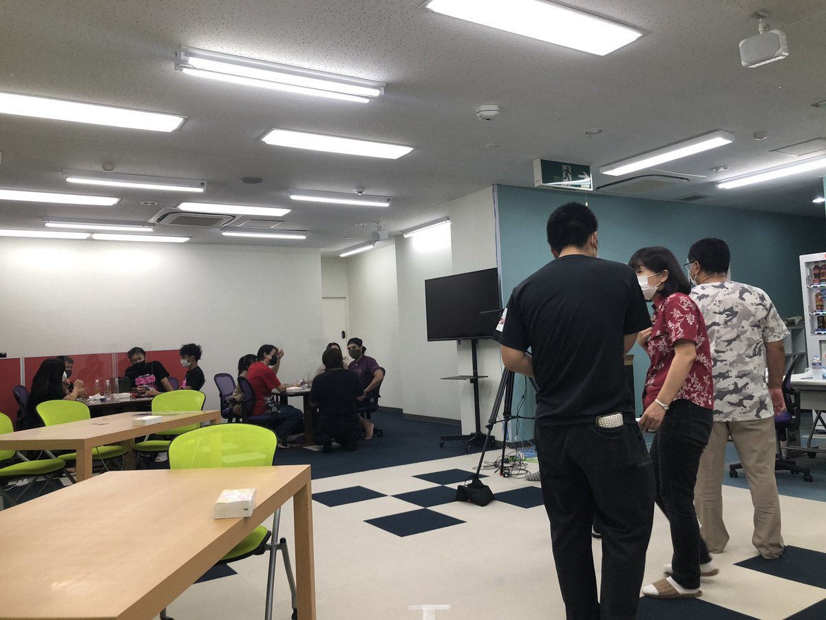 HkyoheiH's tweet photo. 続々と集まって参りました!!
【第2回ASOTCUP】
このあと20時から
YouTube ASチャンネルにて生配信
https://t.co/F98lqrkKUY
優勝チームを予想し当てた方に抽選で豪華特典プレゼント🎁
TEAM TSJの優勝予想ハッシュタグは
⇒#AS_tsj
#ASOTCUP
#TSJ https://t.co/chJzqUgtbB