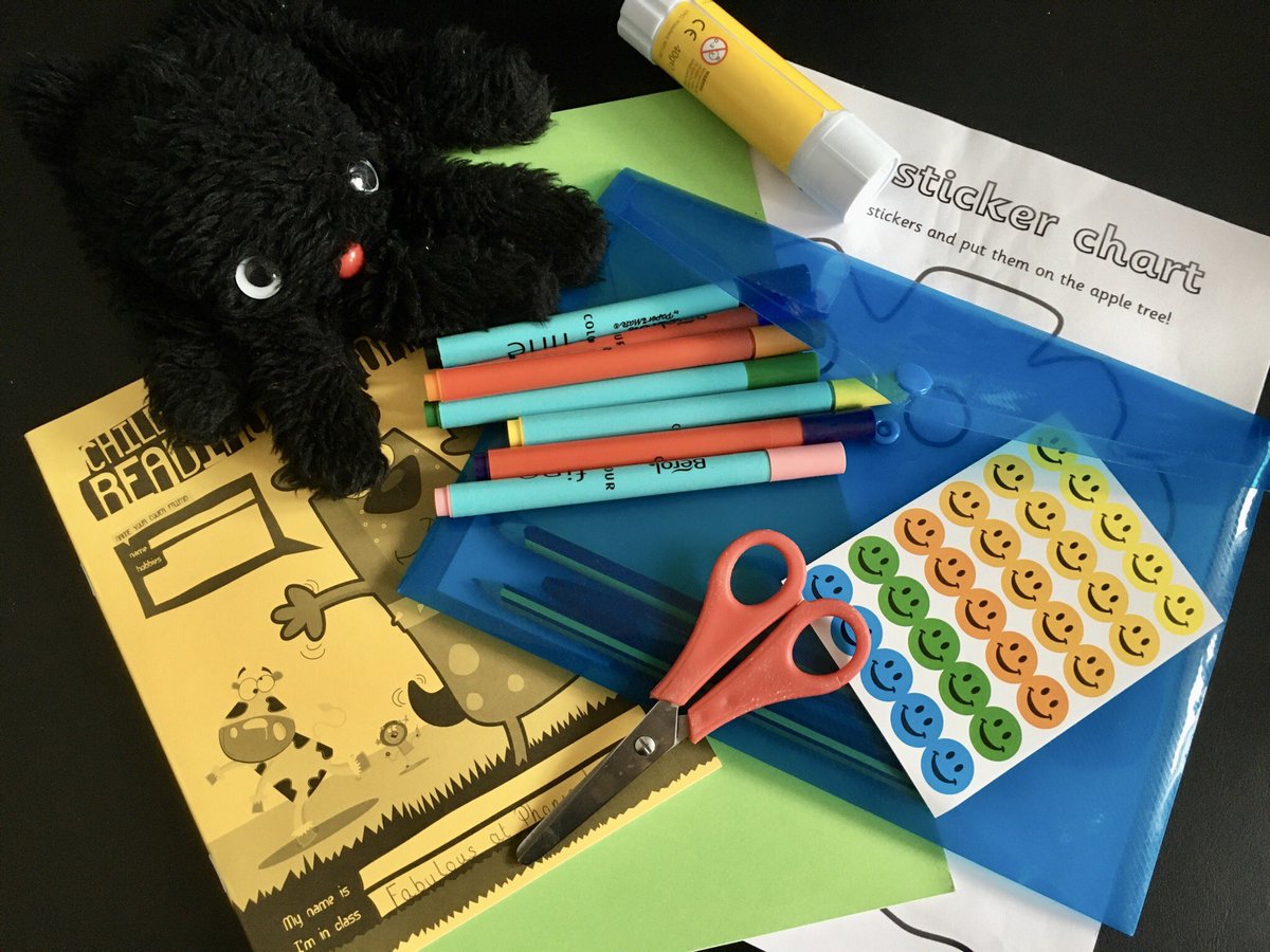 fab_phonics's tweet image. Getting ready this morning to welcome some new students and see some ‘old’ ones too! 
They will be fabulous! 😎
#englishtuition #phonicstuition