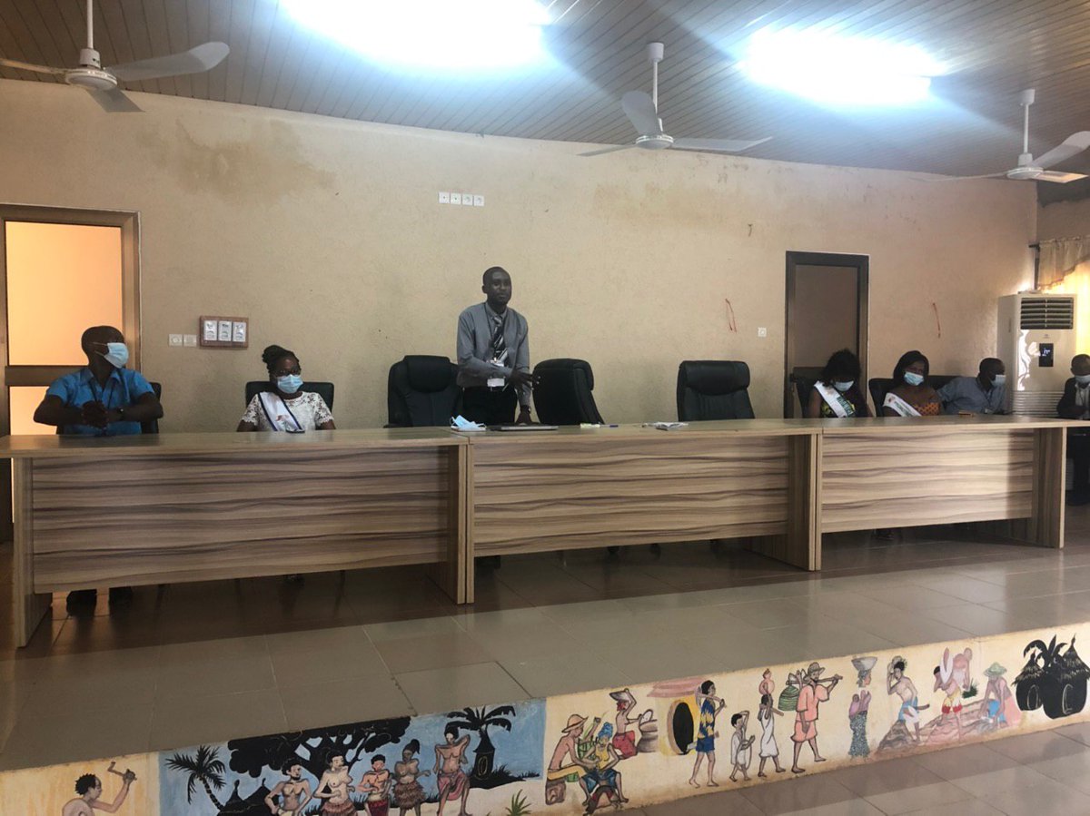 Kdigbandjoa's tweet photo. Le chemin de la paix passe par l'accès à la nourriture... Dans cet ordre d'idée le #MJPP a initié #MIDOUNOU. 1ere phase : renforcement de capacités des acteurs de base pour une meilleure gestion de proximité en cours... Étape 10/39
#StillStandingBcsYMG https://t.co/i7jNX4PAyl
