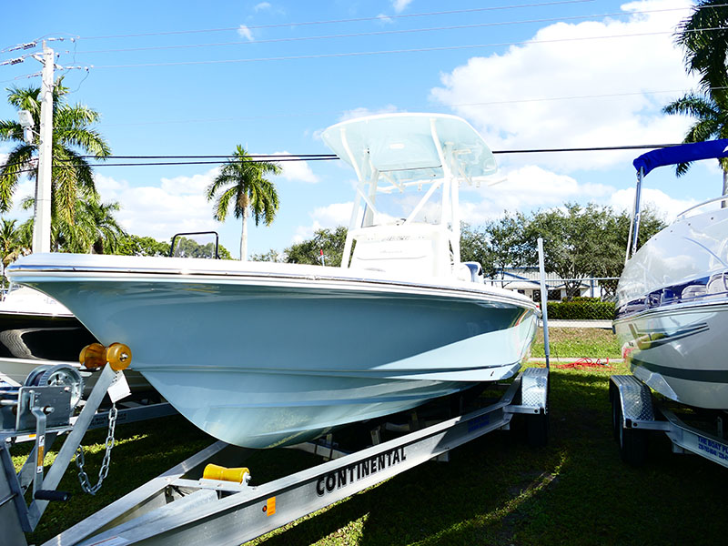 26' Avenger Boats Great Listing! Powered With A DF350ATXW2 White Suzuki Outboard Motor! This Beauty Comes With A Deluxe Hard Top With Radio Box And Spreader Lights, JL Audio Ster... yachtauthority.com/boat-6025482/P…