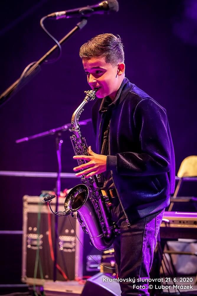 AlexMaximTwins's tweet photo. 🎶The best feeling ever is on the stage...🎶🎷🎹🔥 https://t.co/mioSGaPqQ7