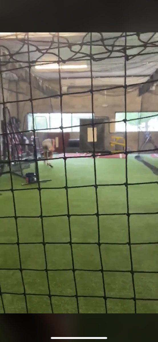 PoppyDurazo's tweet photo. @SICATHLETES Where I picked up your so called bomb... #FOULBALL https://t.co/WZbVheFGKW