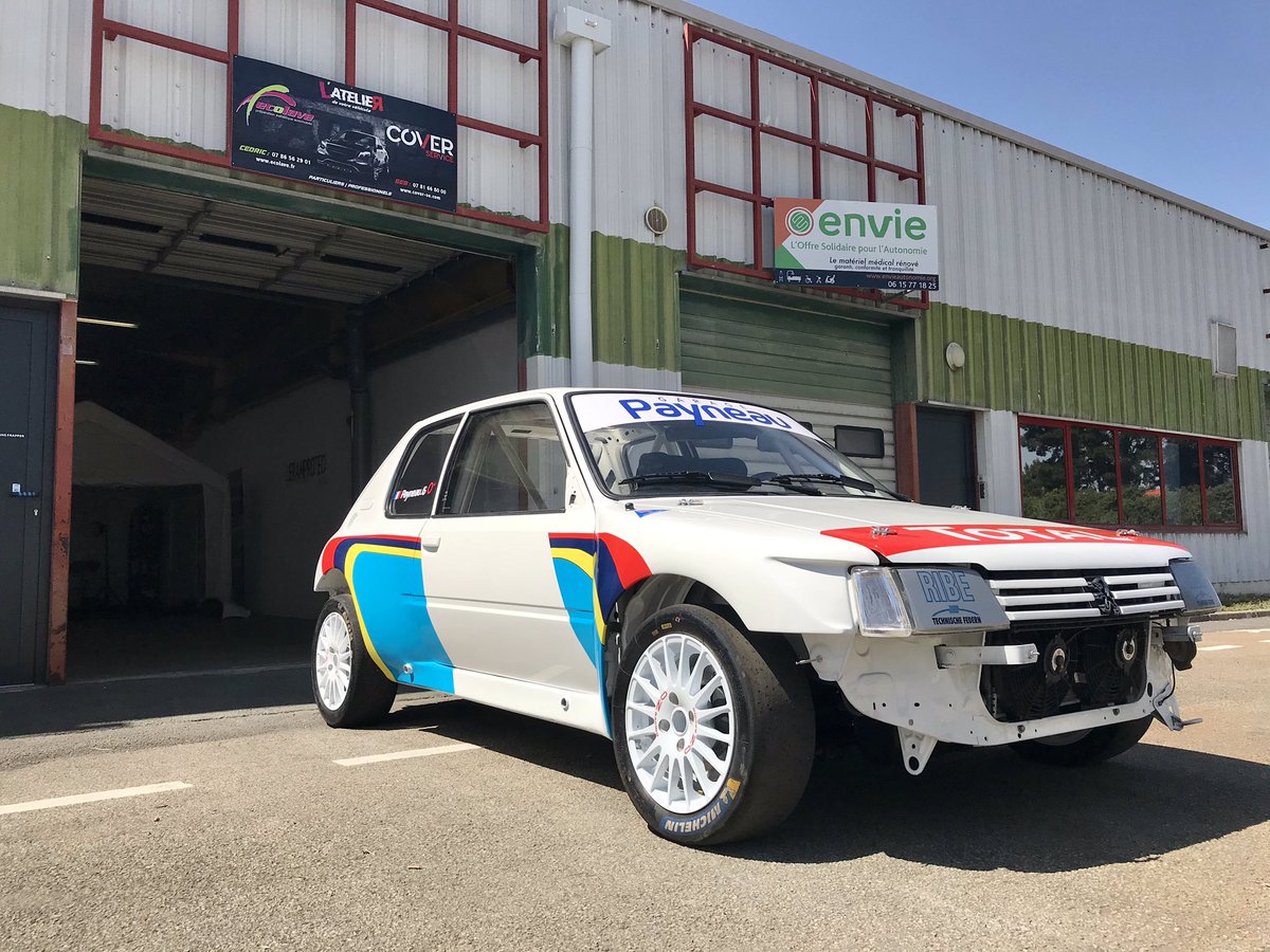CoverServiceSW's tweet photo. [ 205 RALLYE... ]

Back to the futur avec cette superbe 205 Rallye pour notre fidèle client le Garage Payneau Frères à Bournezeau

Toujours un bonheur de travailler sur des projets graphiques et techniques comme celui ci

#Cover #205Rallye  #hexisgraphics #larochesuryon #vendee https://t.co/620stKi6rh