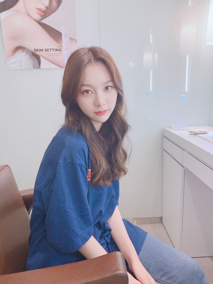 bvndit_py's tweet image. [#INFO l 180720]

@bvndit_official💕
.
╰─➤ ✎ [#이연] Algunos descubrimientos pasados en el álbum de fotos jajaja 
.
──────── 
#BVNDIT #밴디트 
#BVNDIT #밴디트 #BVNDITBUL #Carnival