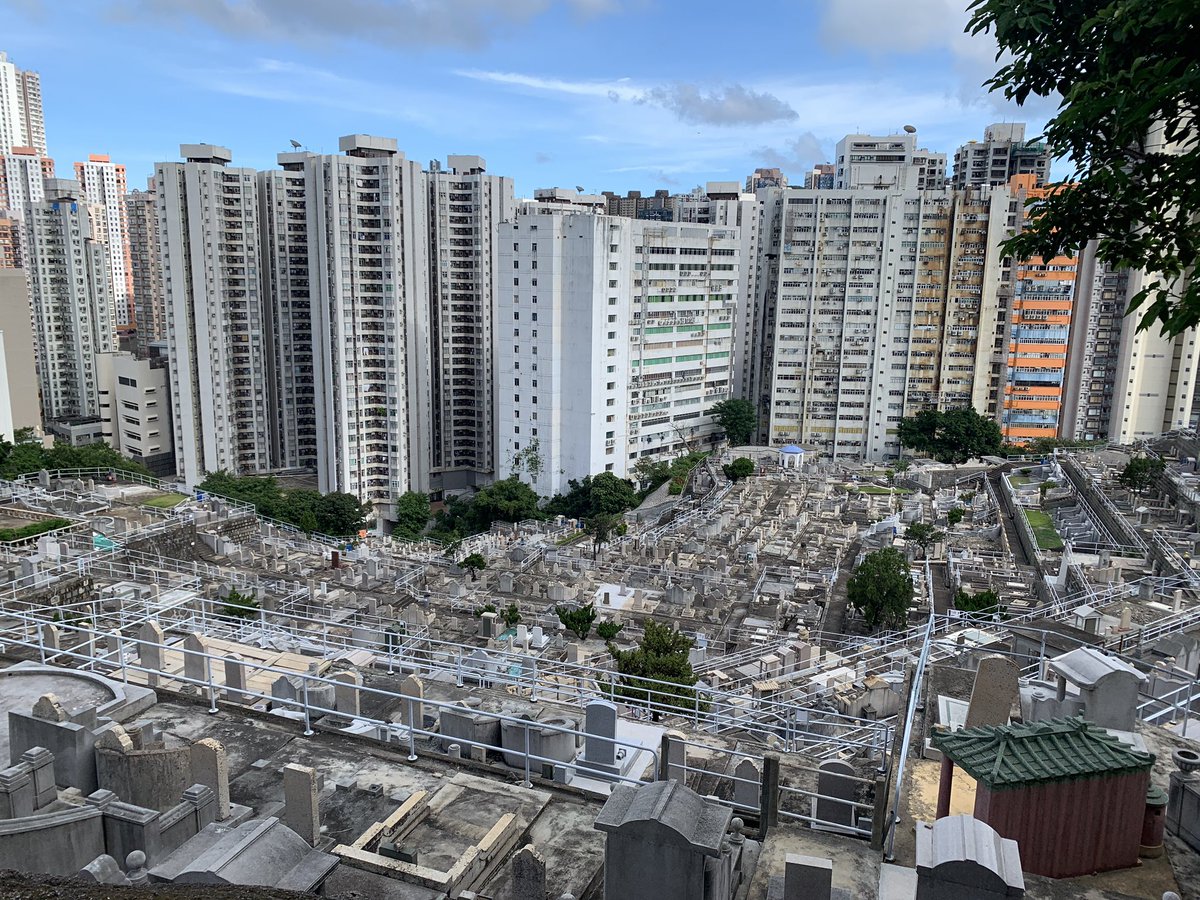 Oh I’m at Aberdeen Cemetery, I’ve never been here before. It’s huge.
