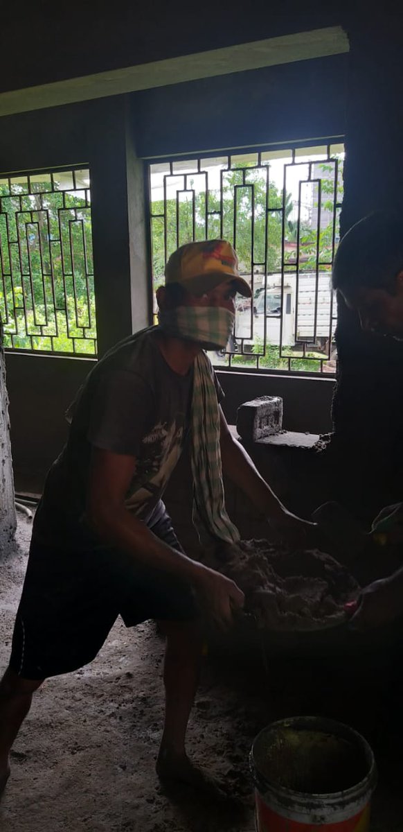 DRMKhurdaRoad's tweet photo. @RailMinIndia #COVID19
Migrant workers engaged by @eastcoastrail in different Rail projects under #GaribKalyanRozgarYojana 
On dt.17.07.2020, Migrant workers utilised in construction of type -2 Railway quarters at #Bhadrak /Odisha  
 @drmsambalpur @drmwat_ecor https://t.co/nkRmA0SQAX