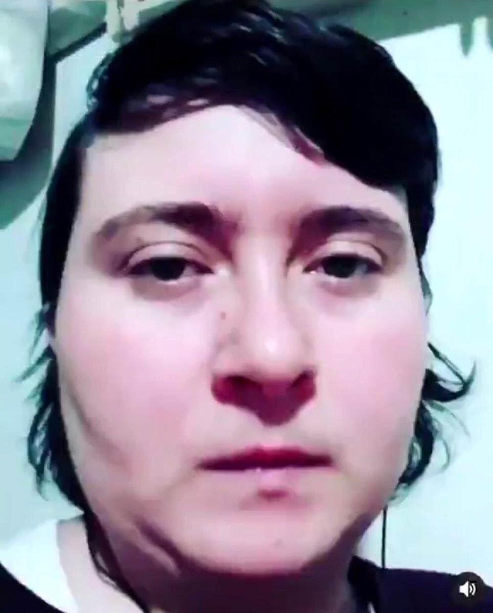 la misma foto de lailaross todos los dias tweet media