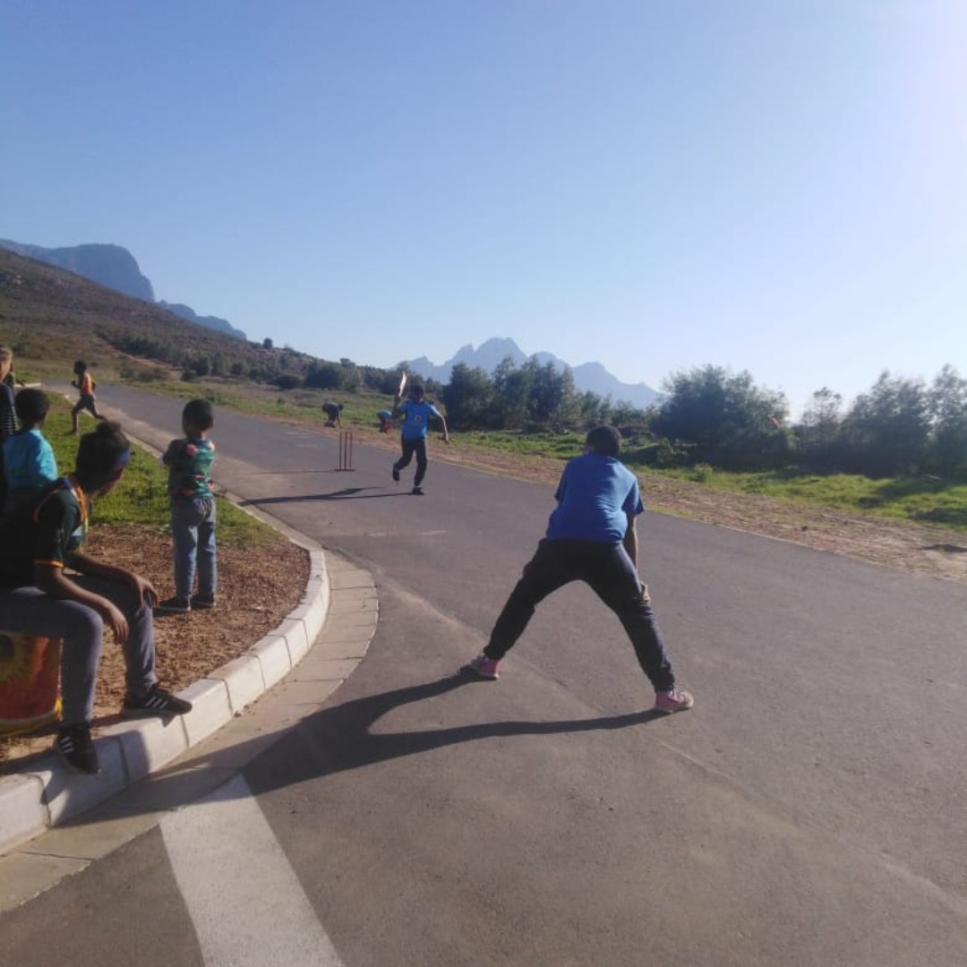 help2read's tweet image. The Wemmershoek Lt team going the extra mile in celebration of Mandela Day.