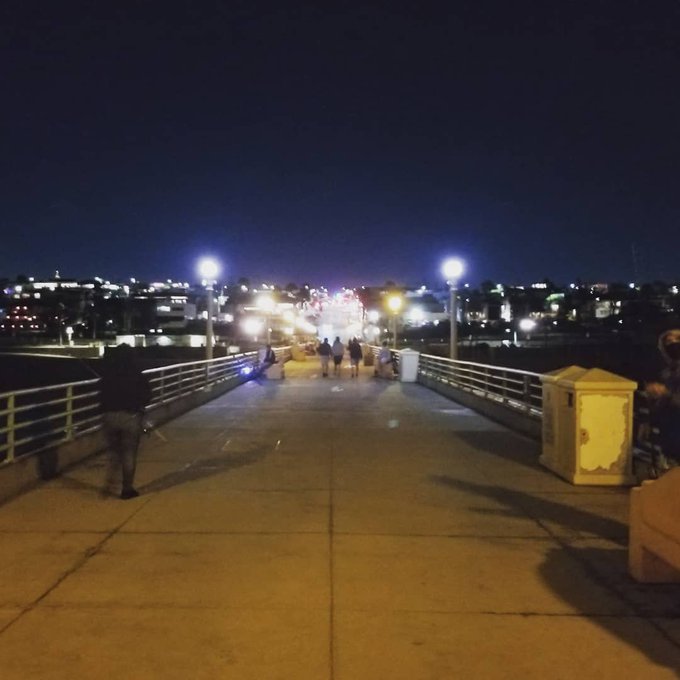 Got to see #ManhattanBeach after the shoot tonight! https://t.co/U6n0tg08WB<a href="/tag/manhattanbeach"class="tags">#ManhattanBeach</a>