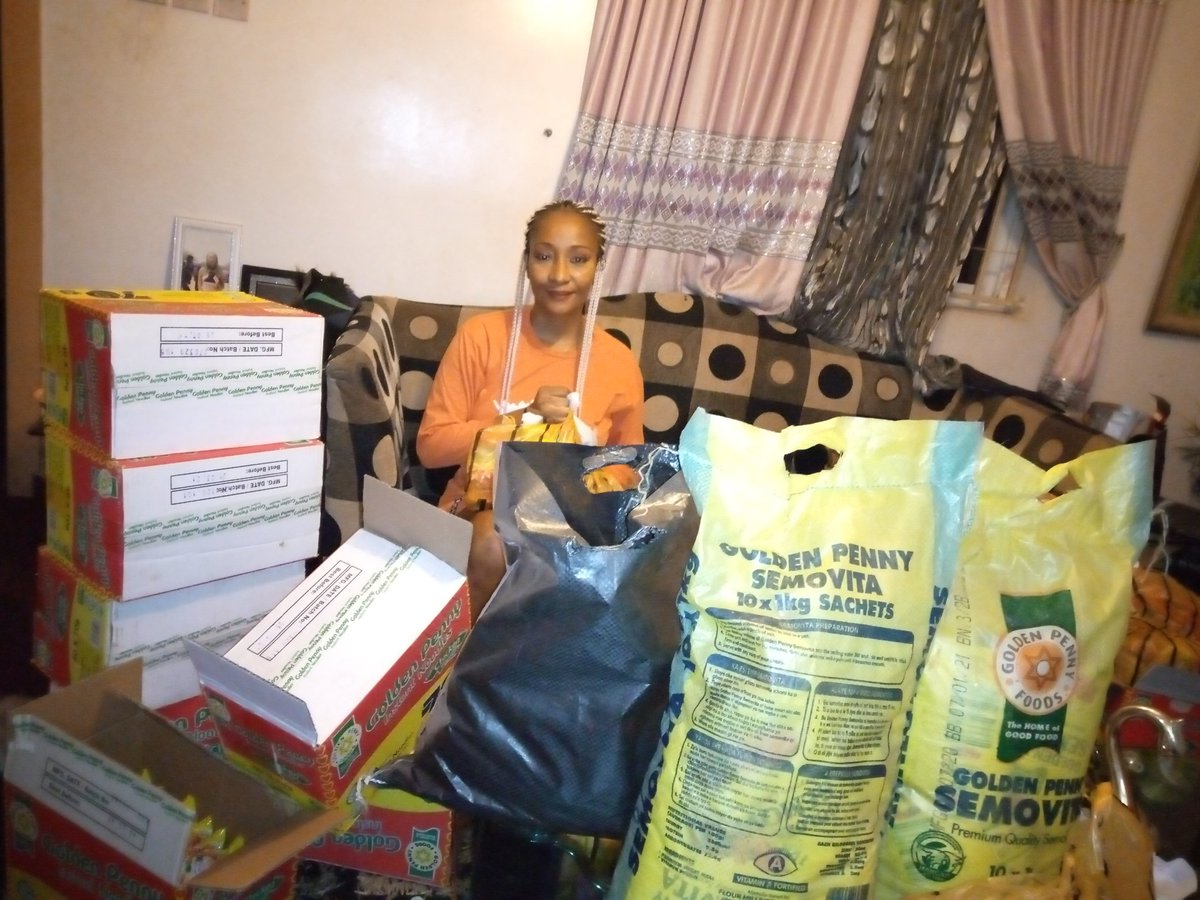 RacheltheP's tweet photo. Rachel the PIPER FOUNDATION team set for our covid-19 outreach in Ungwan Gwari- Kawo Kaduna.We will give out foodstuff and face masks.Partner as your brand will enjoy publicity on our media packages. To partner, please get in touch here or send a Whatsapp message to 07058097904 https://t.co/J0LmihB0u9