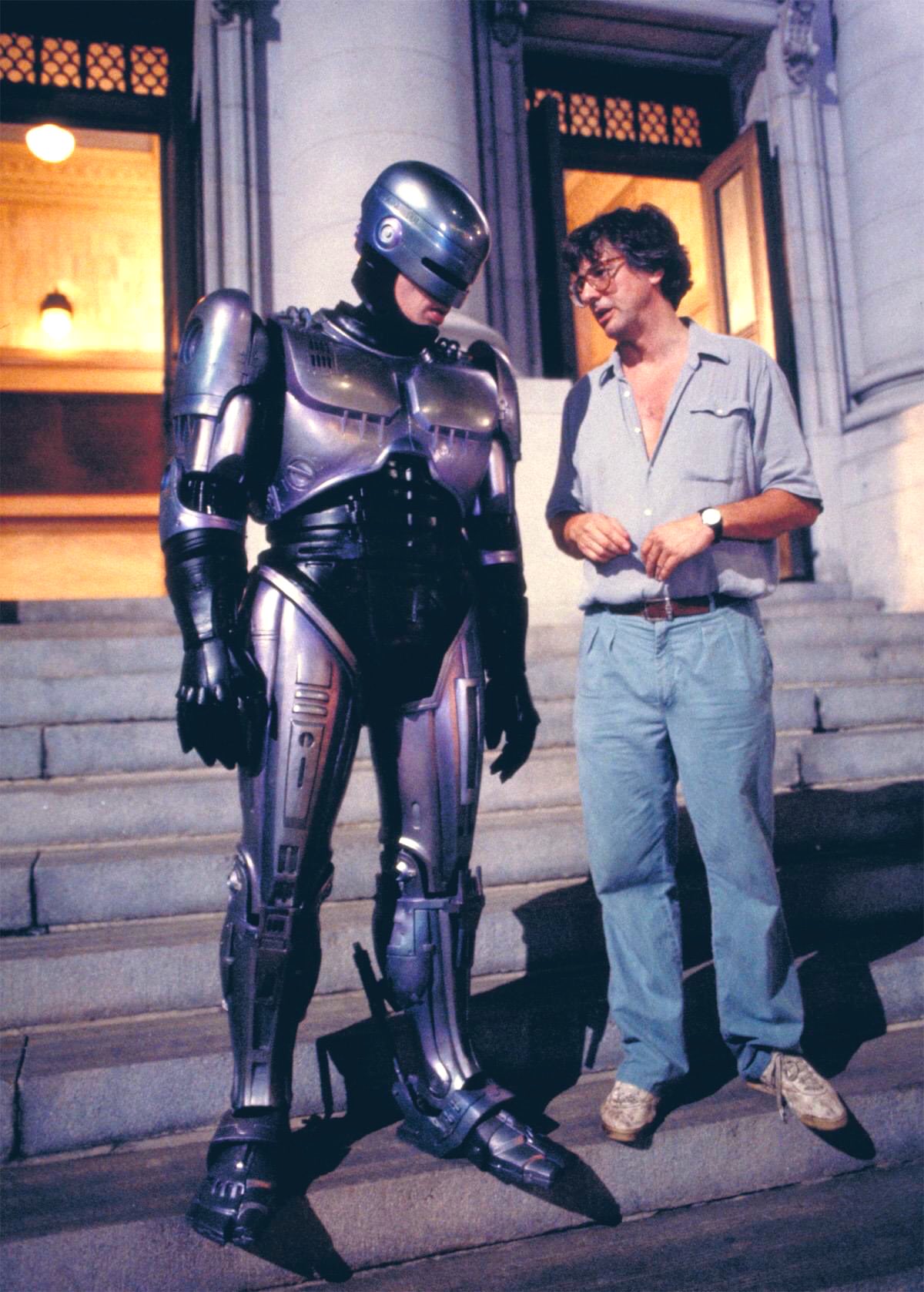 Happy birthday Paul Verhoeven 82 today  