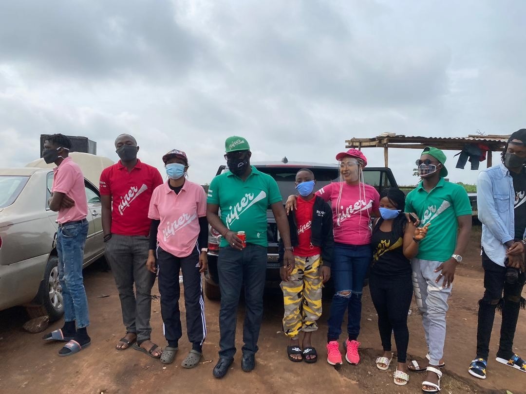 RacheltheP's tweet photo. Rachel the PIPER FOUNDATION team set for our covid-19 outreach in Ungwan Gwari- Kawo Kaduna.We will give out foodstuff and face masks.Partner as your brand will enjoy publicity on our media packages. To partner, please get in touch here or send a Whatsapp message to 07058097904 https://t.co/GgKZ4gQtT7