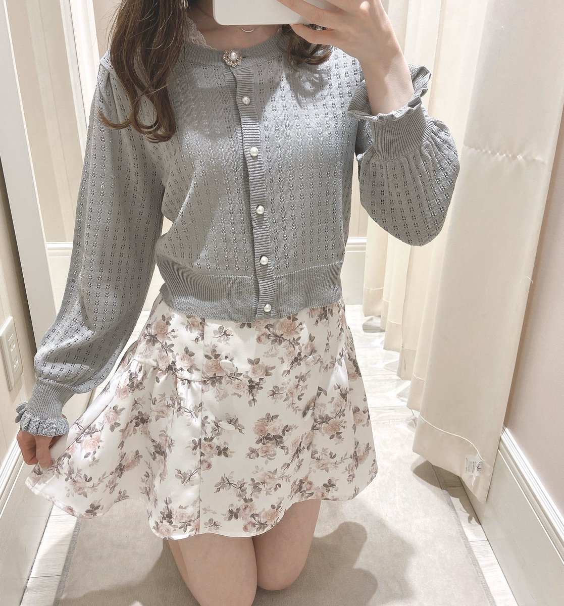 evelyn リボンタイブラウス、お花刺繍ミニスカート セット | www