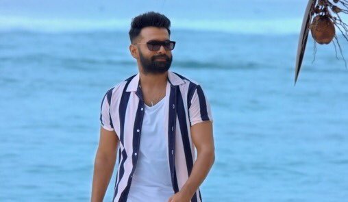 yuvana_sweety's tweet photo. Just❤️❤️

#1YearForiSmartShankar https://t.co/tz2IN4k0SZ