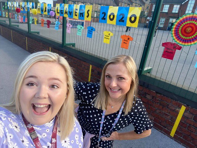 Class1117's tweet photo. Well it’s our final goodbyes! We hope you enjoyed your treats and films. Keep checking out the website for the last epic with your tictoks! I’m overwhelmed with your kind cards, poems and gifts (yes, I cried AGAIN reading them!) sorry I missed a few of you in the mayhem! ❤️😢❤️🌈 https://t.co/lkmvJPUUYo