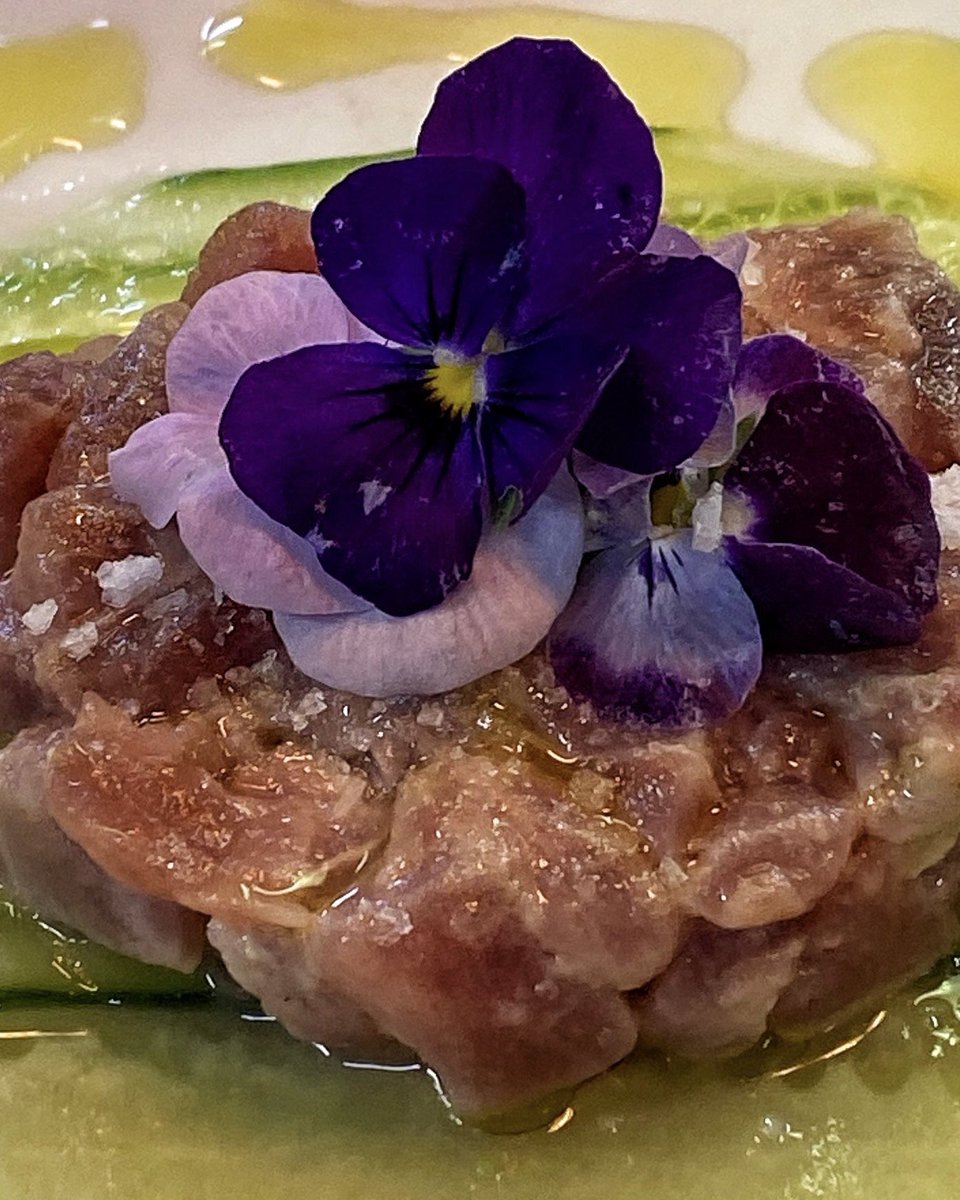 GuysEatingEst's tweet photo. Thanks to all our wonderful guests for calling into see us yesterday and enjoyed our hand dived sea scallops &amp; fresh sea bream from our friends @midlandfish @GTHamlet #fish #catchoftheday #dineout #friendsandfamily #guyseatingestablishment #foodie https://t.co/cHobCeljer