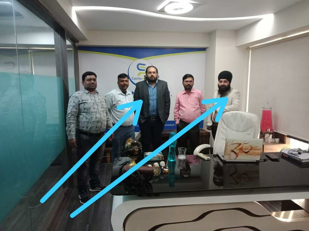 Arvind06398825's tweet photo. @Bharat09220436 @DrJitendraSingh @PMOIndia @narendramodi @nityanandraibjp @HMOIndia @rashtrapatibhvn @FCatchypixel कैची पिक्सल ने अपने कस्टमर्स को खून के आसूँ रूला रहे हैं https://t.co/MU5eTE5PTM