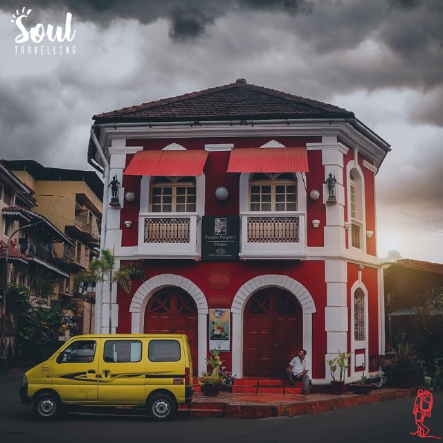 SoulTravelling2's tweet photo. How stunning are the #latinquarters in Goa!😍
Pc @lenseye.in
#goa #explore #colours #glimpsesofgoa https://t.co/oP4VVM71J7