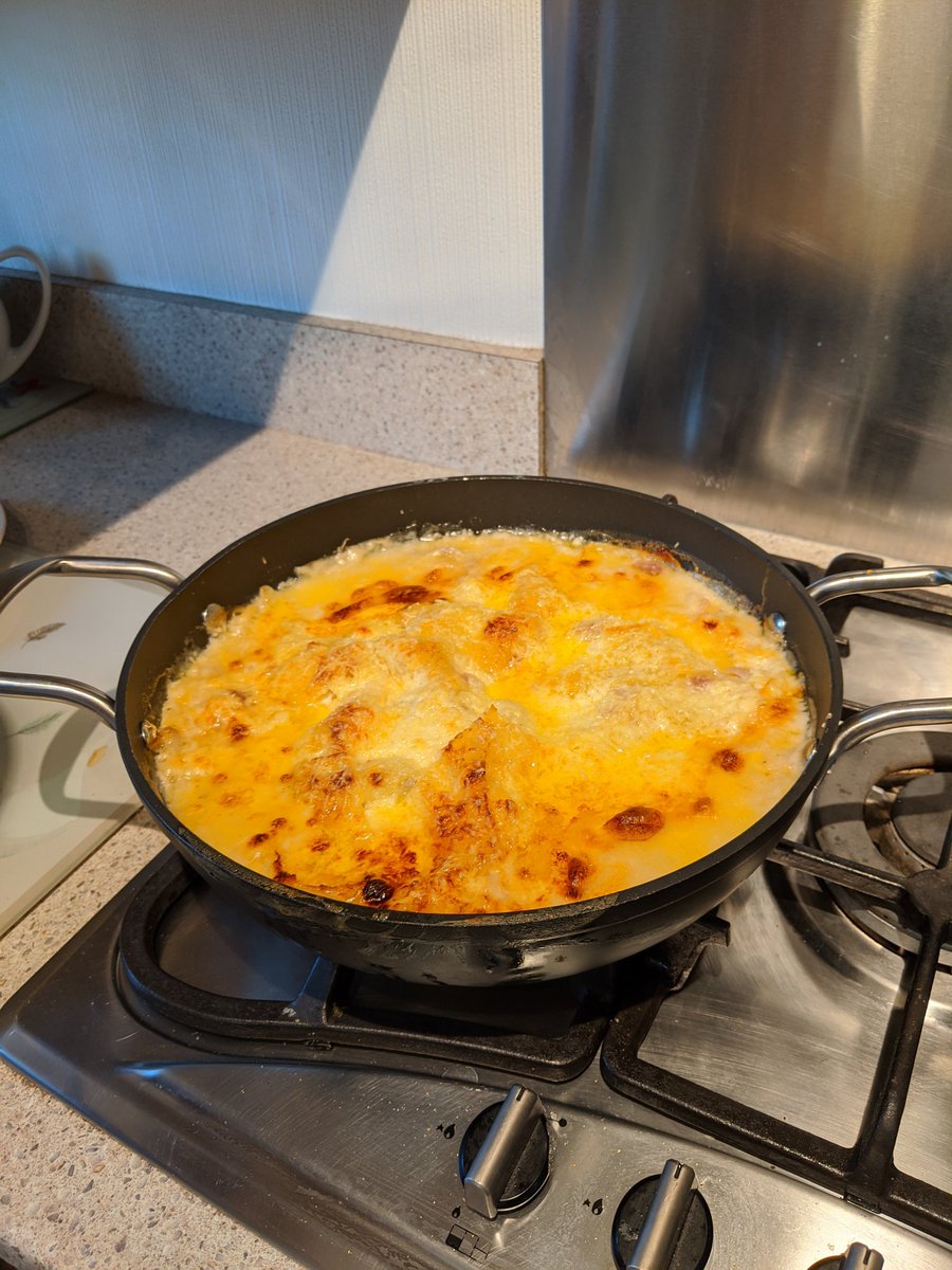 ShirinSNejad's tweet photo. @sat_jamesmartin made your seafood lasagne whilst on a much needed weekend away in Norfolk. Absolutely delicious! Thank you for the lovely recipe 😋 Shirin and Andy https://t.co/TWgB3Chji2