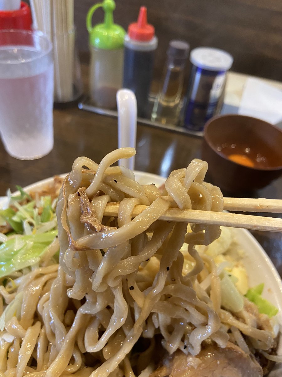 Oneteam On Twitter 麺屋櫻弐 栃木市 大盛りラーメン ネギ汁なし 粉チーズ 生たまご 粒マスタード Nsymam 腰痛も落ち着いて来たので10日ぶりに 櫻弐さんへランチに 野菜増しにしたら別皿で来てビックリ まずはアブラサラダから食べ始めて豚さんを粒マスタードに