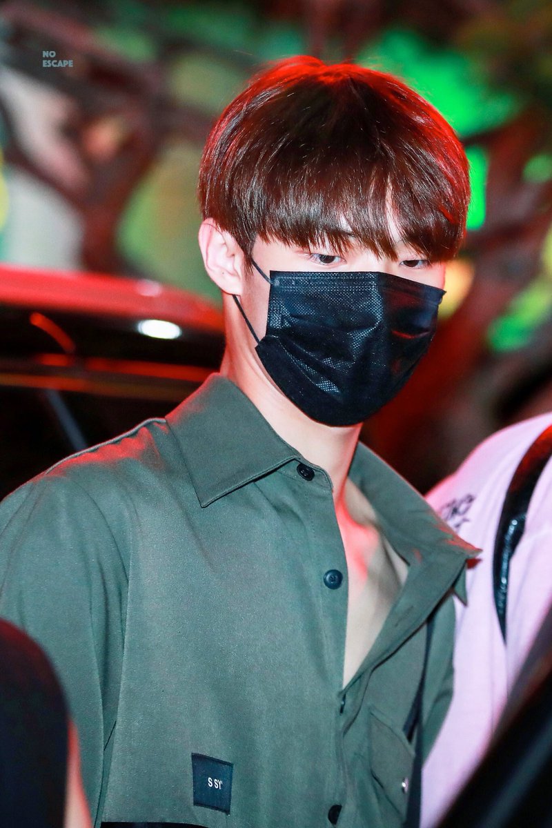 YTEEZOfficial's tweet photo. #STAFF

[📸] 200718

📍 Lapangan Pussenif, Bandung

#Mingqi was spotted at Paradigma (@OFCParadigma) Comeback Showcase: "PARADIGMAZE"!

MANEEZ, did you notice anything different? Don't you think #Mingqi looks extra handsome with his new hair color? 🙌✨ https://t.co/UZwWUNjqbt