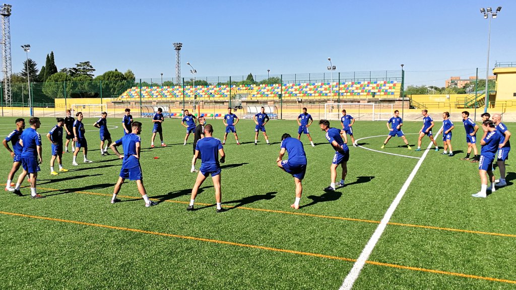rsda_oficial's tweet photo. PREVIA || Mañana de ligera activación para el equipo y ya rumbo a la residencia.
💪 Hoy es día de #PlayOffRSDA 🇮🇩
💪 #VamosAlcala
🔴⚪ #OrgulloRojillo https://t.co/9avv2N6XbB