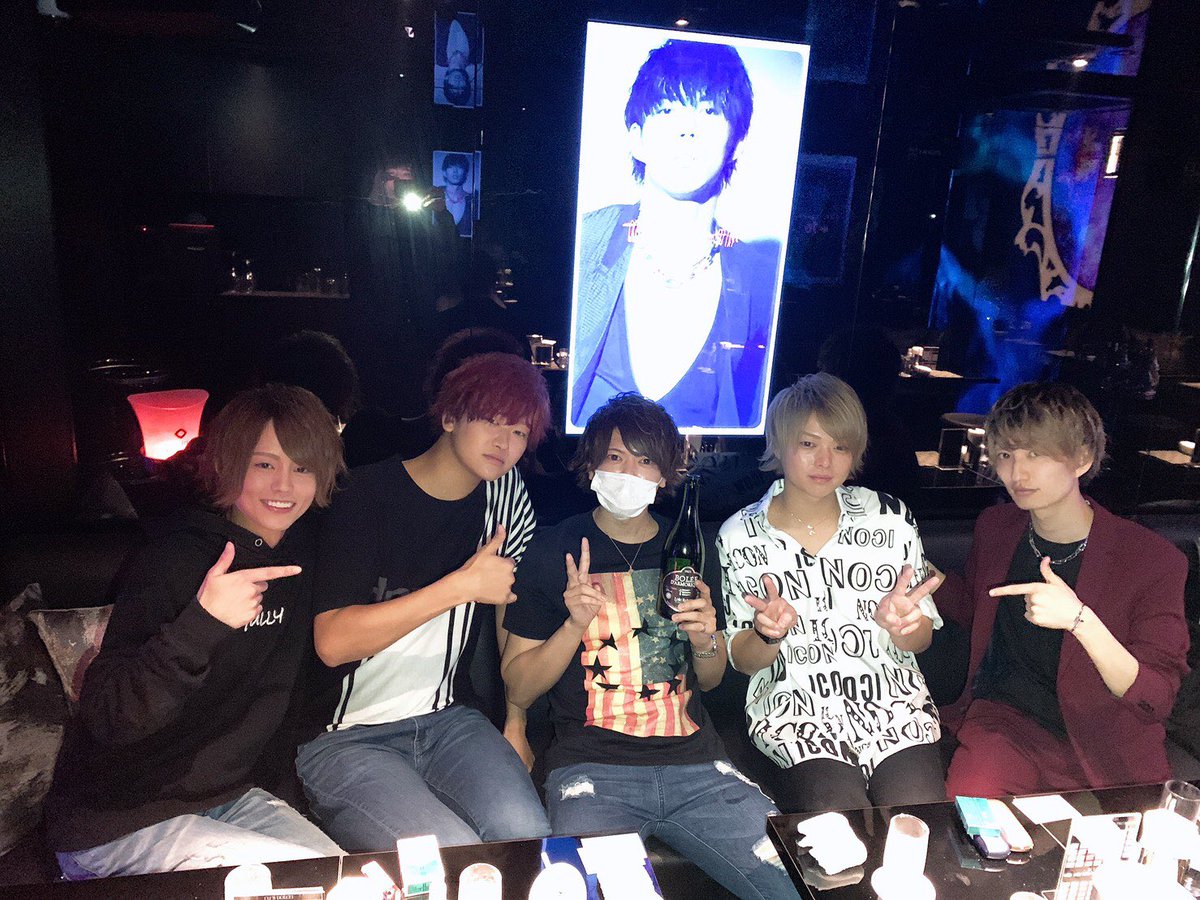 na0000an's tweet photo. 新店舗お祝いお邪魔させて頂きました🥰 https://t.co/Jp1kPdMYIo