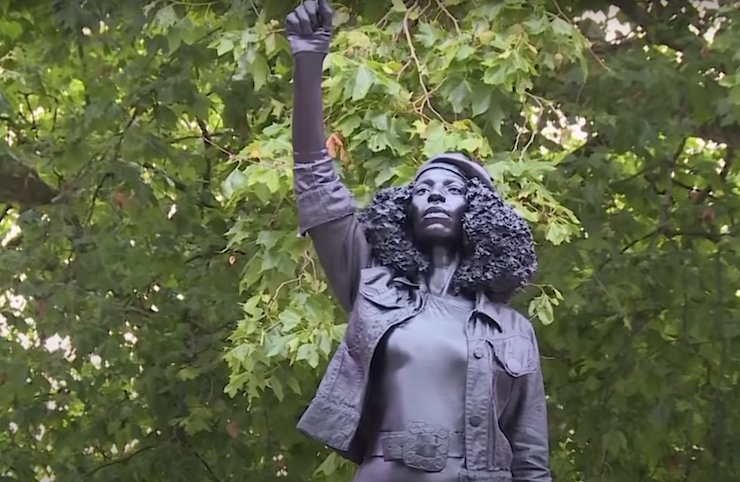 invisiblewomen.org.uk/gettingattenti…  A brief surge of power. Statue of Jen Reid, Bristol, quickly taken down by the council after Colston the slave trader's statue had stood for decades, despite huge public calls for his removal.