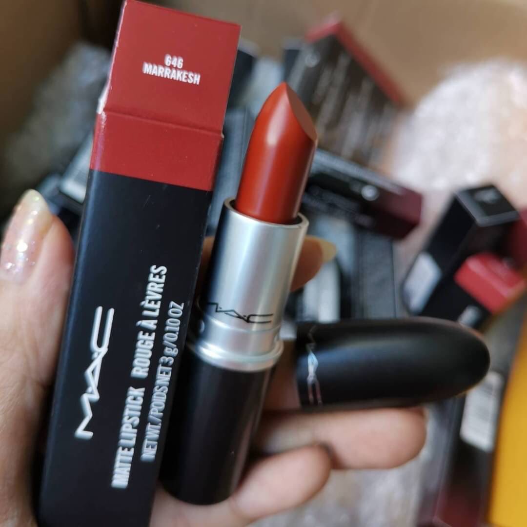 MakeMeBeau_C's tweet photo. MAC Lipstick

ราคาขาย 750.-
ลทบ 40 ems 60

# 102 Brick-O-La
# 408 Bated Breath
# 425 Maison Rouge
# 426 Hey Frenchie
# 646 Marrakesh
# 921 Sultry Move
# 923 Sstay Curious

#mac #macthailand #maccosmetics #maclipstick #แมคลิปติก #ลิปสติก #ลิปสติกของแท้ #ลิปสติกแมค #ลิปแมค https://t.co/4v6brE35na