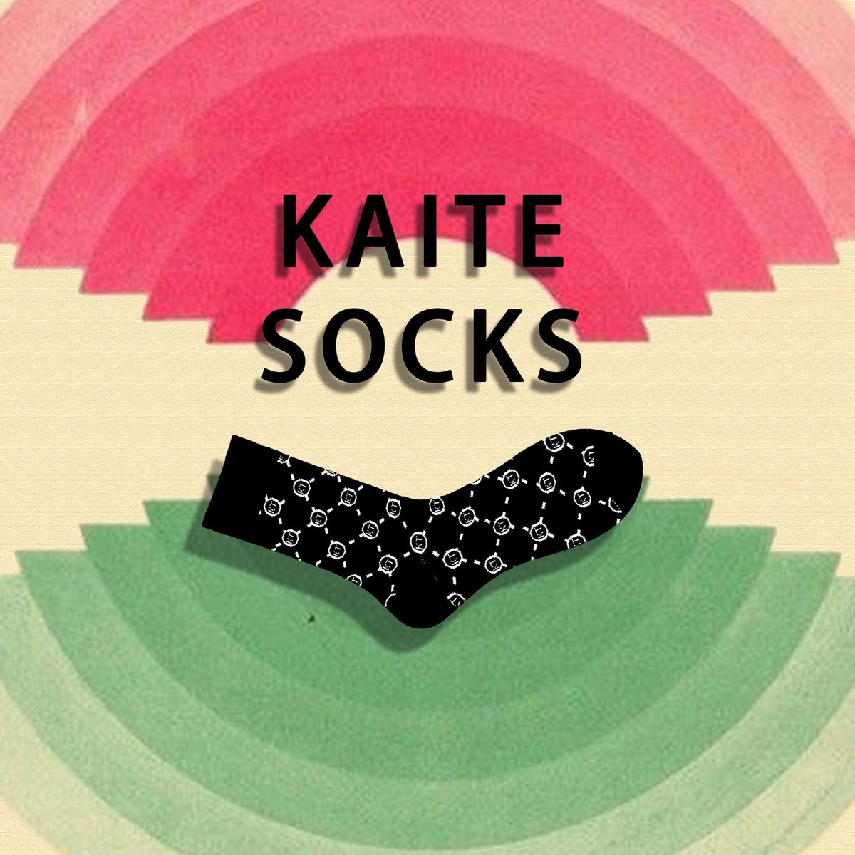 Black letter socks, with loose pants, or with street style clothing will be very suitable.#socks
kaitesocks.com