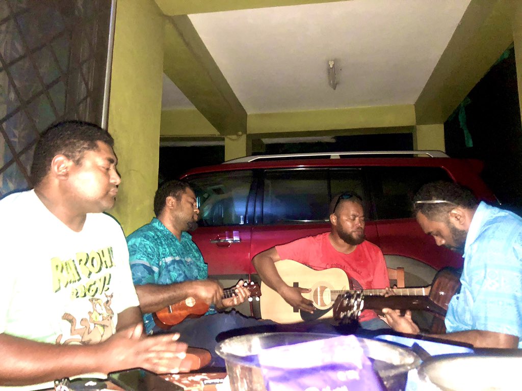 NasioDomoni's tweet photo. Weekend jam sessions.
#nasiodomoni #fjmusic https://t.co/olFeym11kT