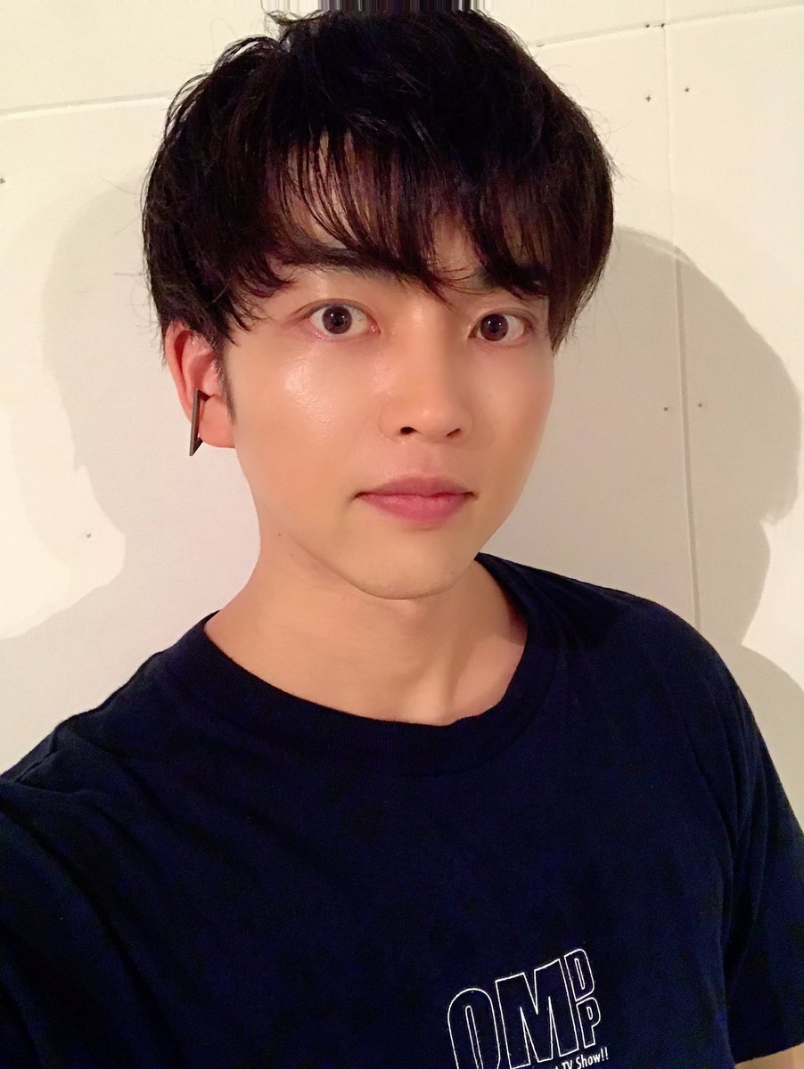 𝙨 𝙖 𝙤 𝘧𝘳𝘰𝘮 𝘌𝘟𝘐𝘓𝘌 𝘛𝘙𝘐𝘉𝘌 Da Pumpのkenzo さん リアルにまじでめちゃくちゃタイプなんですよね 踊ってる時にくしゃー って笑うとこが好きなんだけど 恋 ちょっとjo1の與那城奨くんにも似てる気がするな かっこいいな
