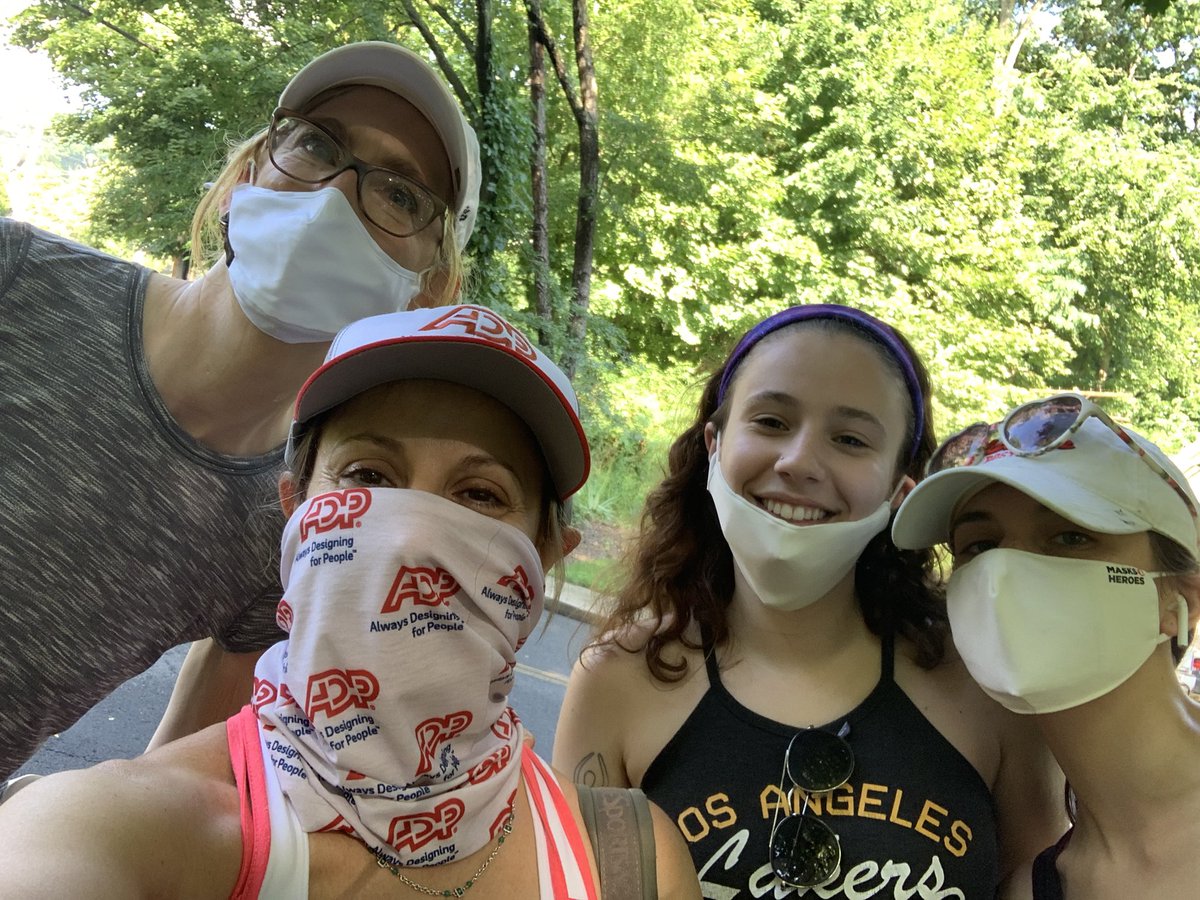 Beautiful day to support <a href="/LGBTCenterNYC/">The Center</a> #275Challenge #adppride Not too late to support facebook.com/donate/2418071… 275 minute hike Piermont to Nyack NY #erietrail