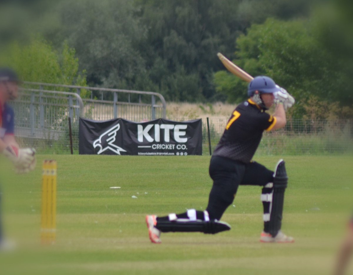 <a href="/EatonSoconcc/">Eaton Socon Cricket Club</a> wearing their new kit for the 2020 <a href="/chcricketlge/">C&H Cricket League</a> season thanks to <a href="/Kite_Co_/">Kite Co.</a>  &amp; <a href="/mickgeorgeltd/">Mick George Group</a> for sponsoring. 🔥🦅🦅🦅🔥#cricket #stneots #eatonsocon