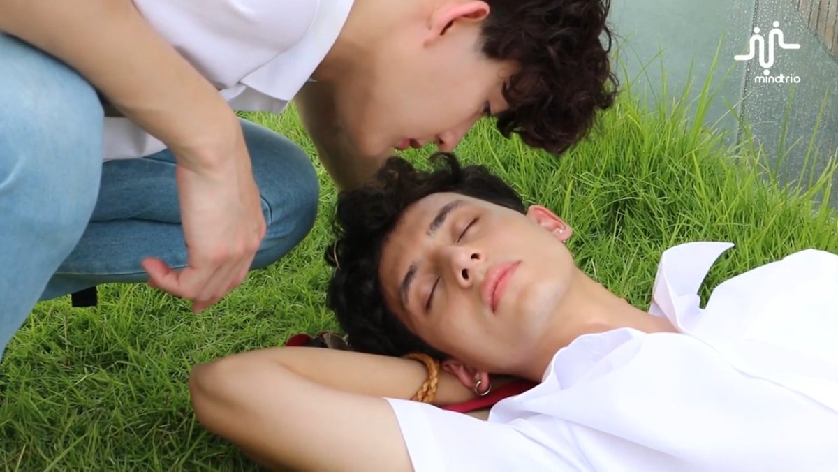 BLUPDATE2020's tweet photo. #CalculatingLove EP 1: "What if I like you?"

Have you ever secretly fall in love with your friend that you wanted to be more that level? Is this possible to happen for Sine and Tine?

Watch #Sineข้ามฉากTanข้ามชิด here: https://t.co/LeoAtyVNbZ (ENGSUB will be available SOON). https://t.co/T96SFhgCEJ