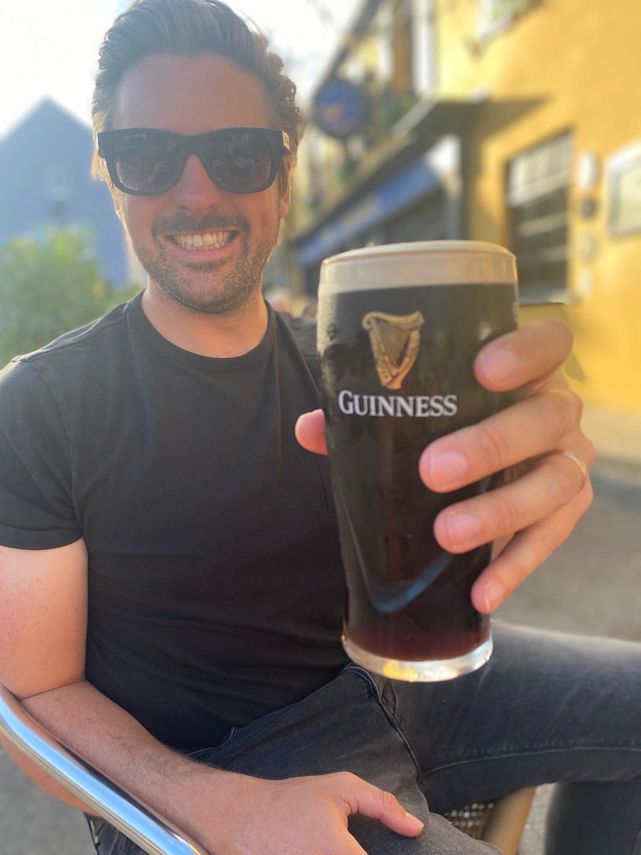 almulrooney's tweet photo. Highlights from a few days in picturesque #Kinsale, the first stop along the @wildatlanticway 

👉Swimming every day at Sandycove 
👉Running around Old Head 
👉Taking in the view at Charles Fort 
👉First pint in 4️⃣ months (with my €9 fish &amp; chips 😂)

#MakeABreakForIt https://t.co/Yom1HHulI9