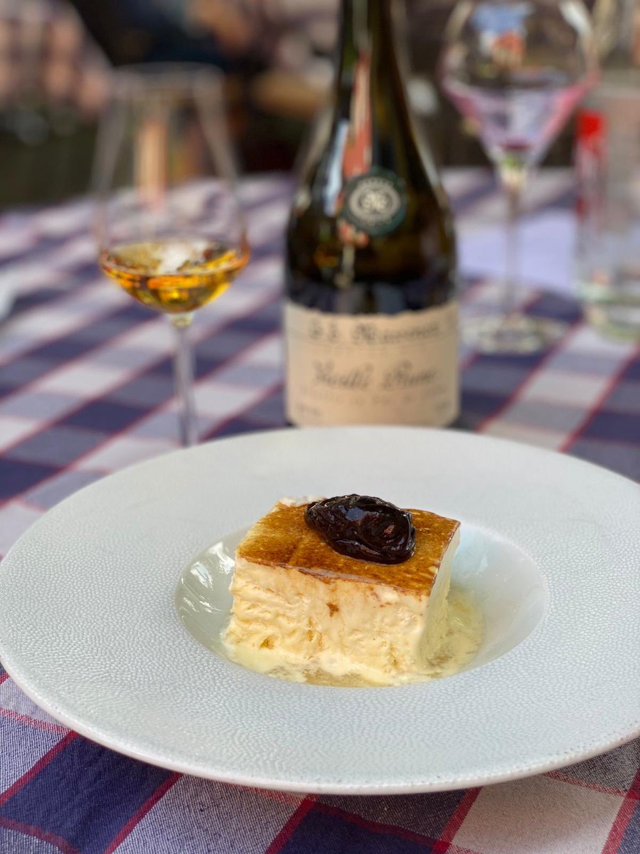 manou61269464's tweet photo. Le dessert mythique de notre ami Patrick Fritz 
Ami FRITZ OTTROTT 
Souffle à la vieille prune Massenez #ottrott #amifritz #massenez #donum #alsace https://t.co/UBkY4sCJj0