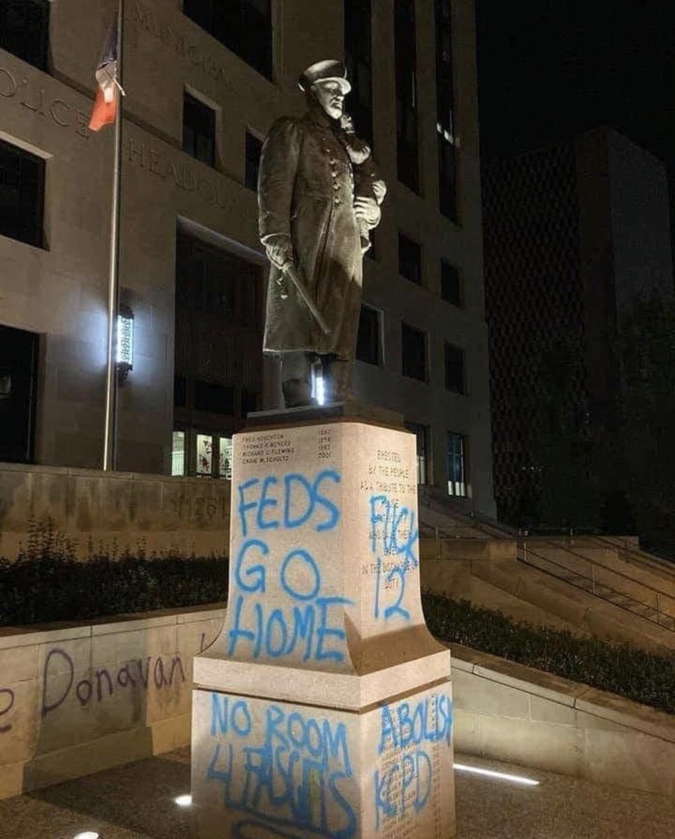 katbenson's tweet photo. @realDonaldTrump please send more Feds to Kansas City when this is allowed to happen to a Fallen Officer Memorial with no consequences! #accountability #respect https://t.co/24dttNrSrK