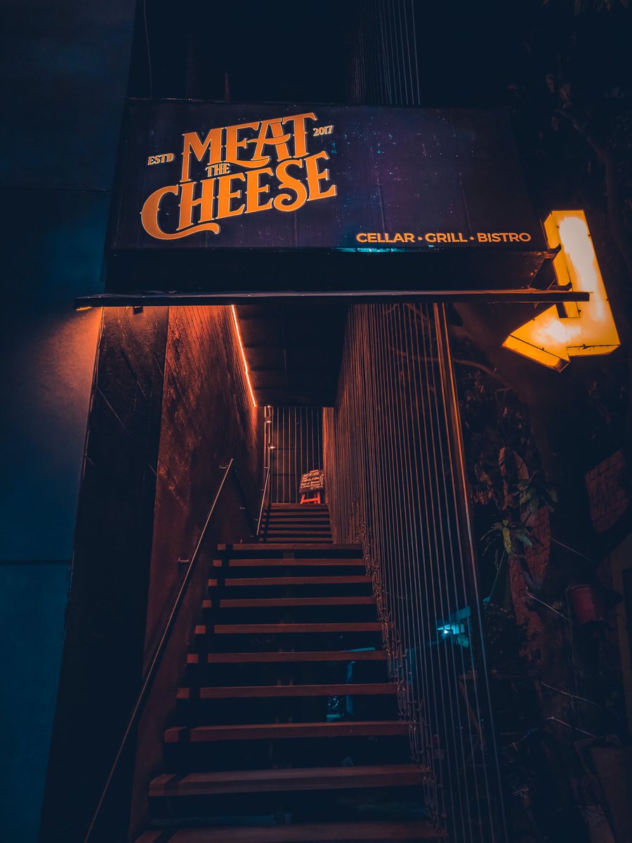 usbashh's tweet photo. Nightlife before pandemic https://t.co/klnHtcG6Kh