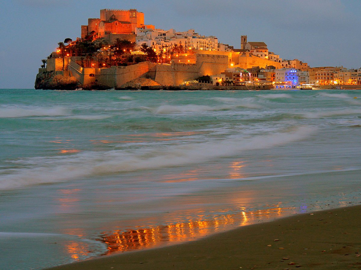 OrangeCosta's tweet photo. Peñíscola, un destino vacacional ideal por su combinación entre playa y cultura. 🔝 Y a ti, ¿qué es lo que más te gusta de #Peñiscola? https://t.co/QKOlyll9a0