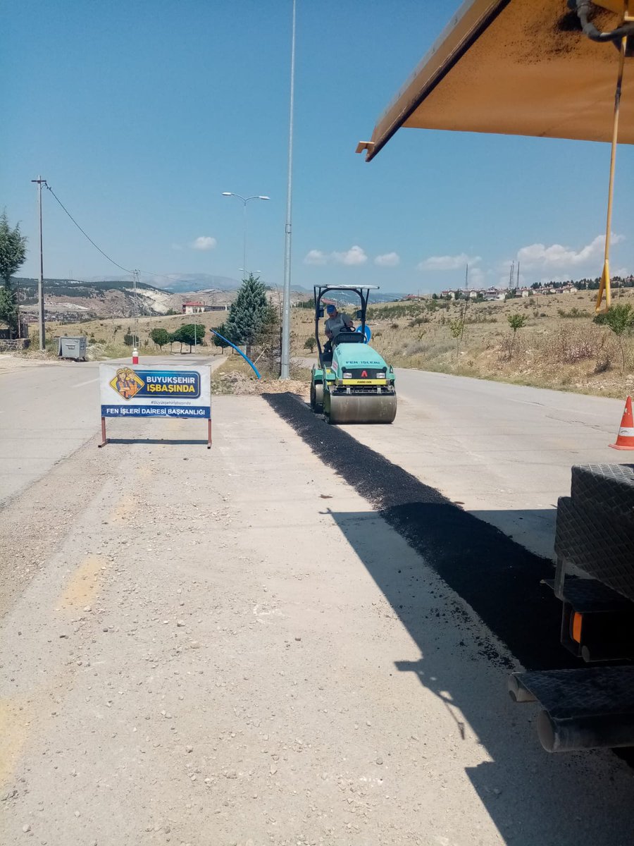 ASefligi's tweet photo. - Şehir Mezarlığı Asfalt Atımı Öncesi Mekanik Serim Çalışmasına Devam Ediyoruz 
- Muhtelif Cadde Ve Sokaklarda Asfalt Bakım Onarım Çalışması Devam Ediyor 
@atila_celik06 @haliltuncay06 @erolguler06 https://t.co/bMqxWds0lF
