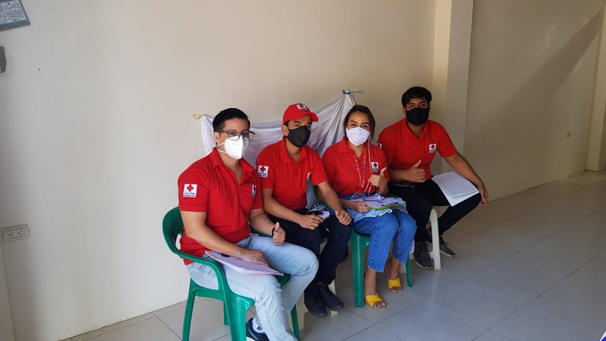 DrTorresBriones's tweet photo. Juntos le hacemos frente al cambio climático @cruzrojaecuador @eapzamorano @ifrc #JuventudPorTi #Bootcre #ClimateRed https://t.co/i68wXkJA42