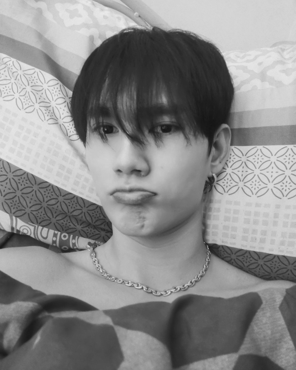 pavelphoom's tweet photo. 😭🤒 https://t.co/f0fDJ16Pyg