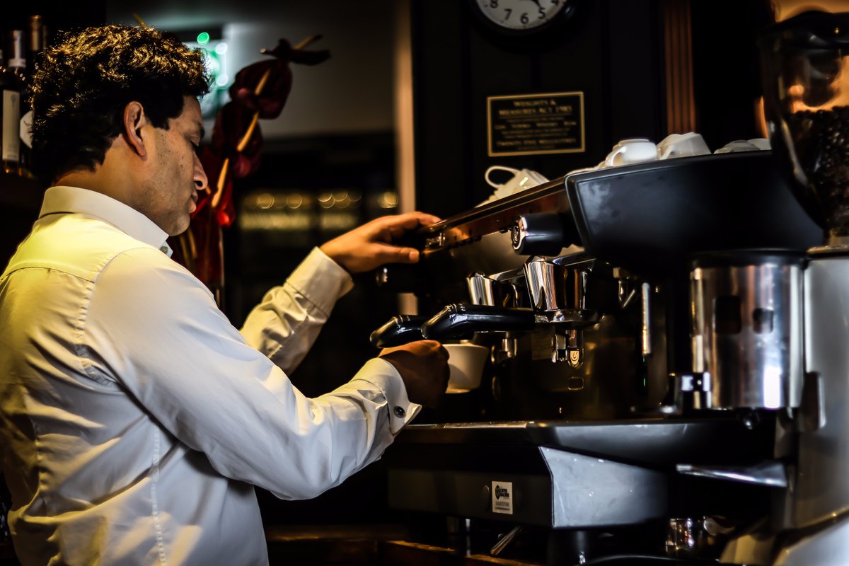 MaliksGroup's tweet photo. We find it’s the little details that make all the difference 😋 
-
Find our menu at: https://t.co/FZWl54293H
-
#cookham #gerrardscross #gerrardsx #marlow #maliks #indian #indianrestaurant https://t.co/n9ARsW1GwZ