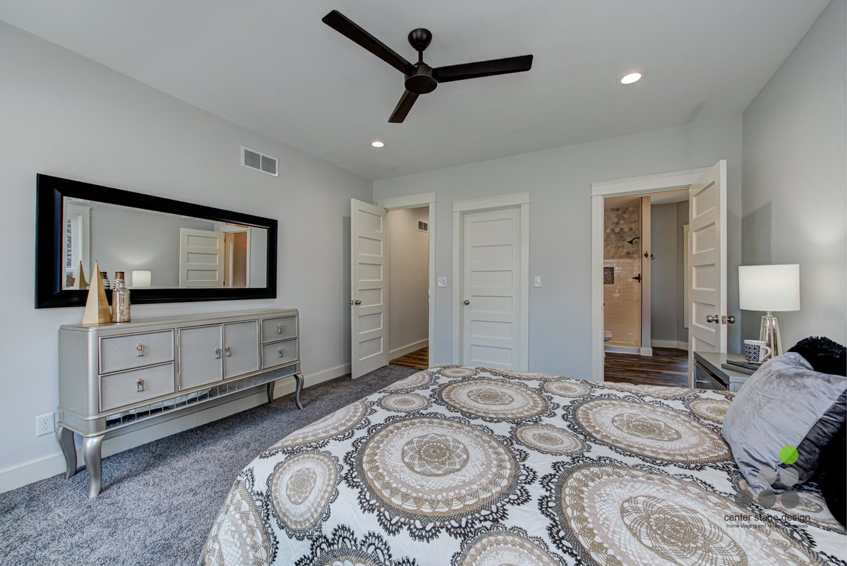 CenterStageIndy's tweet photo. Look at this Beautifully Renovated Home in Downtown Indy!  Contact Lynn Murray with Keller Williams. https://t.co/2Jm6CqYo1r