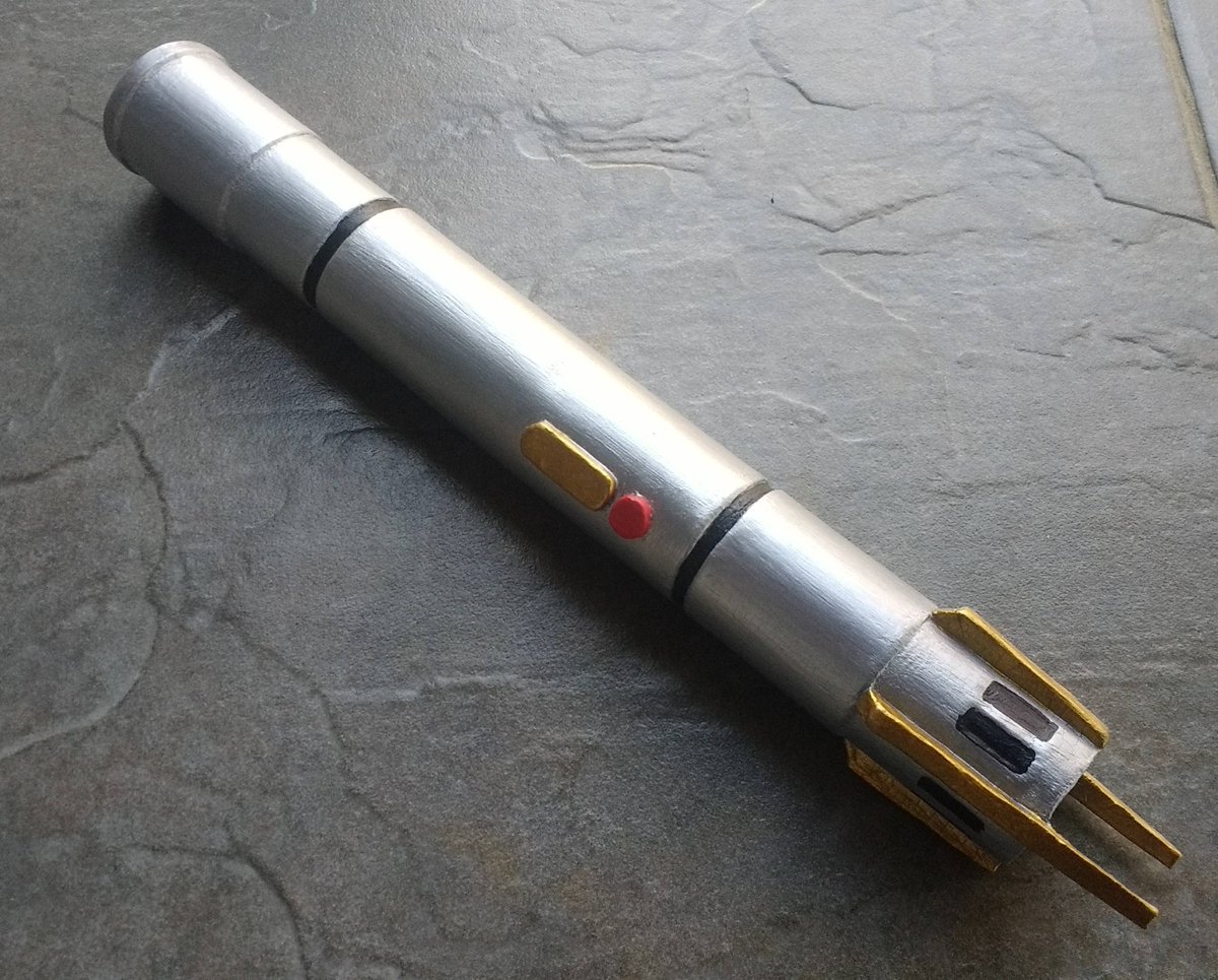 franharmonica's tweet photo. Cay Qel-Droma's lightsaber
#cayqeldroma #lightsaber #jedi #jediknight #sith #sithlord #talesofthejedi #lightsideoftheforce #darksideoftheforce #starwars #starwarscomic #replica #starwarslegends #expandeduniverse https://t.co/wJyrz4ZVkR