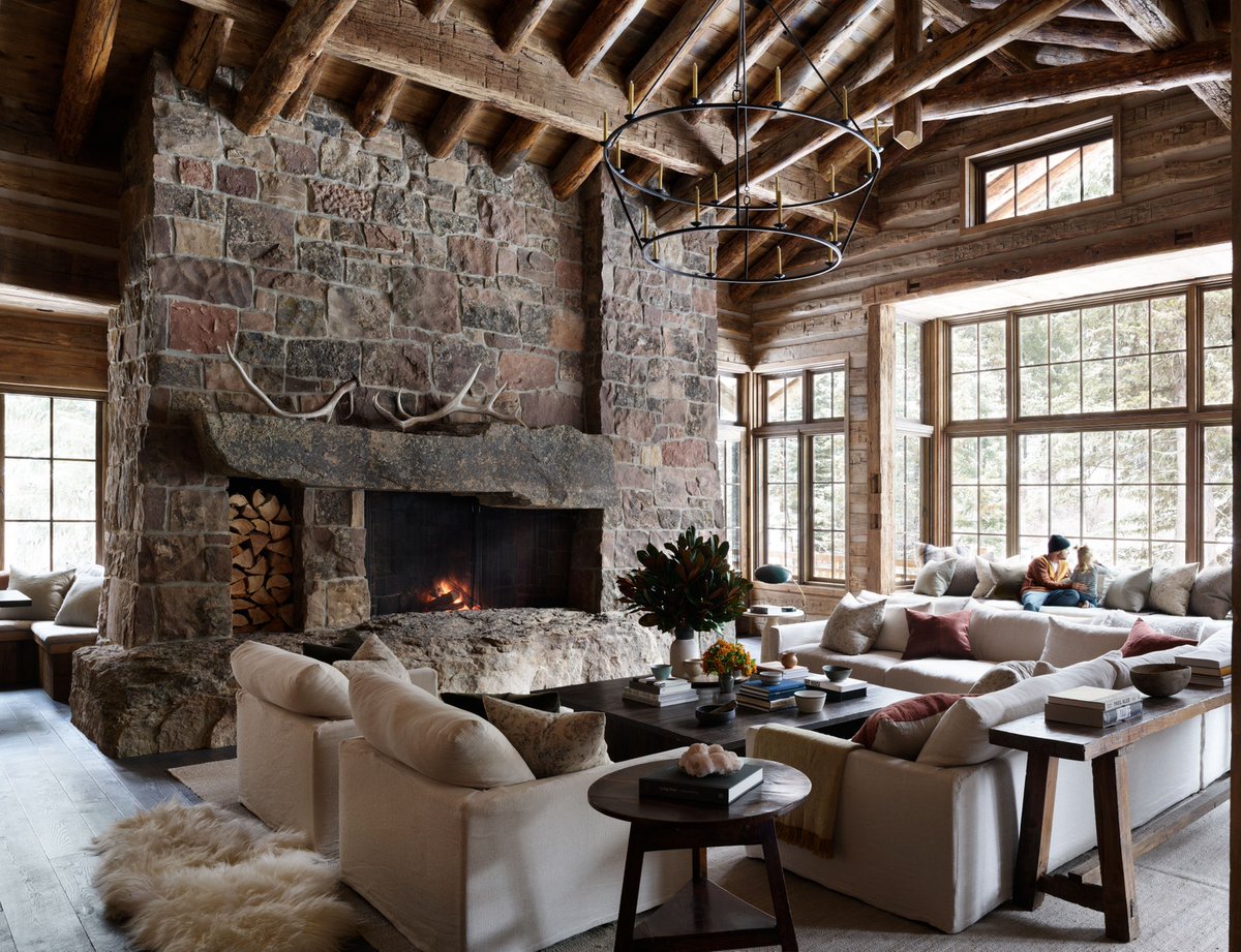 ArchDigest's tweet photo. Inside Aaron Paul's rustic-chic family getaway in Idaho: https://t.co/oiEYBnnNga https://t.co/r2O3d9QpiK