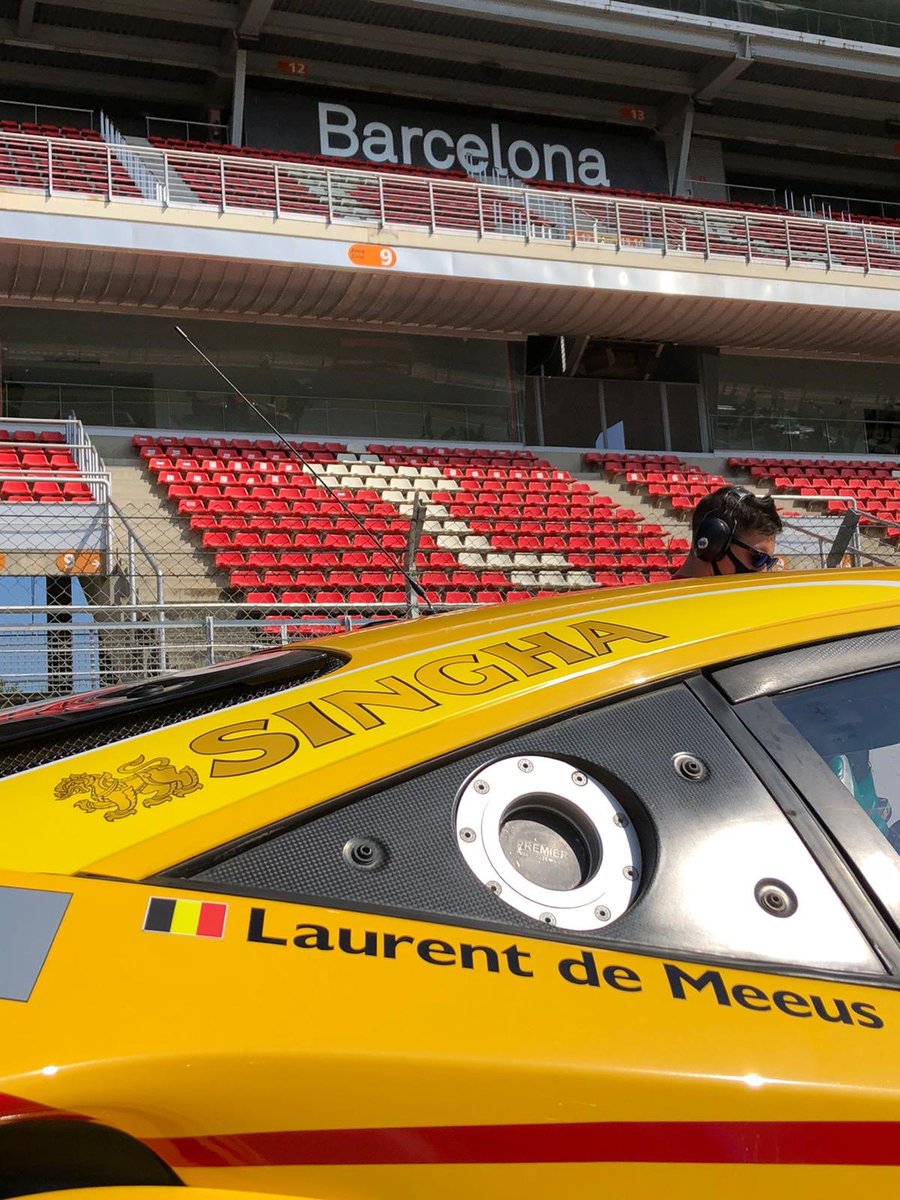 FF_Corse's tweet photo. Laurent de Meeus (#155) & FF Corse on the grid in Barcelona for Race 1 #ReadyToRace #FastFerrari https://t.co/j7dDUYskRn